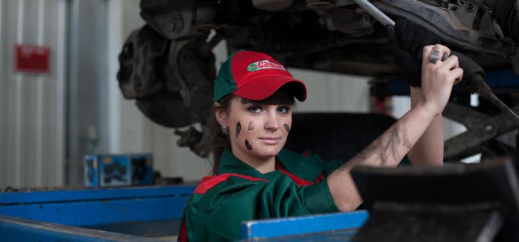 How to know it’s time for an oil change How to know it’s time for an oil change